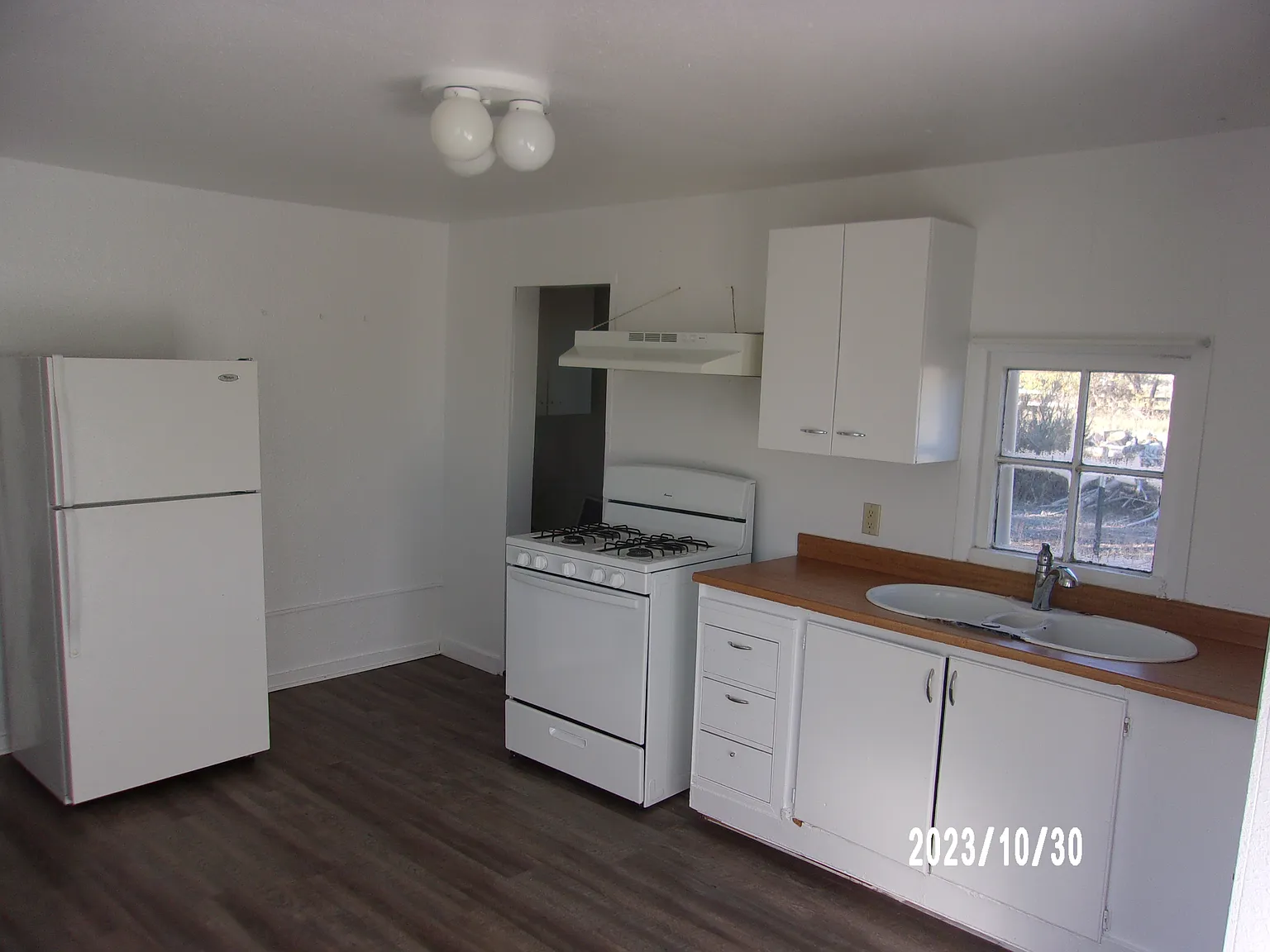1 bed, 1.0 bath, $500 — Photo 2