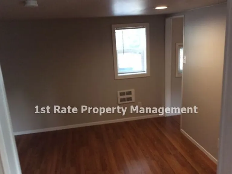 7145 W Petrie St — Photo 5