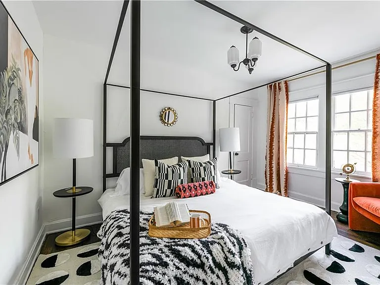 1031 Austin Ave NE #1 — Photo 15