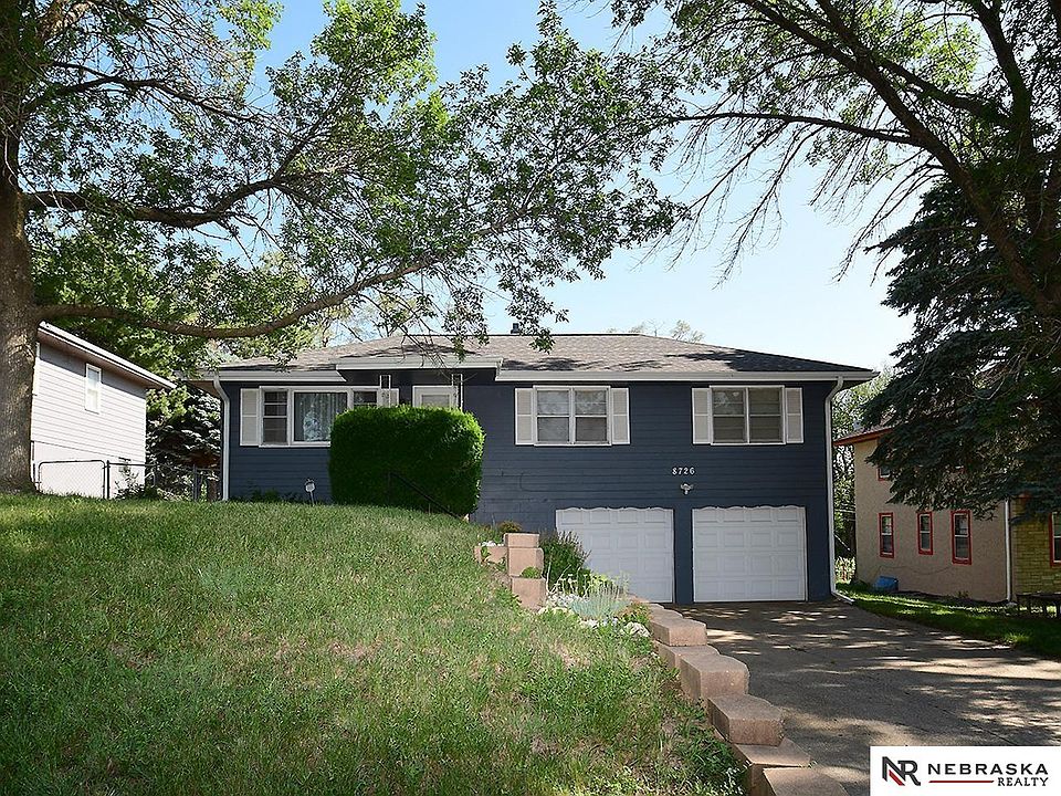 1st image of 8726 Parker St