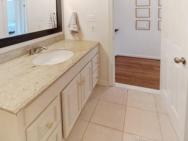1904 Taylor Ave — Photo 43