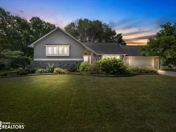 413 Oak Ave, Eldora, IA 50627