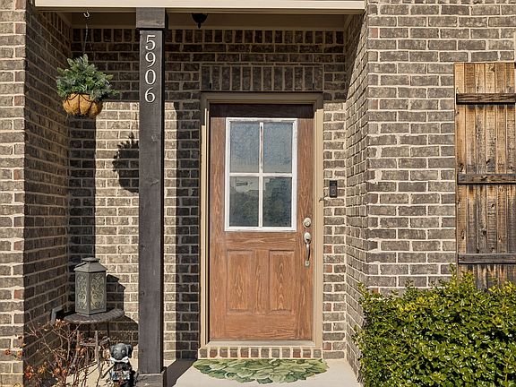 3rd image of 5906 Covent Ln