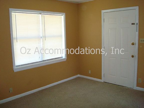 Living room/entrance