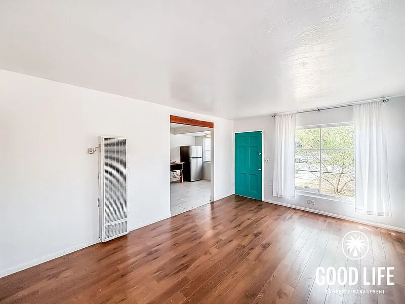 2 bed, 1.0 bath, 980 sqft, $3,250 — Photo 4
