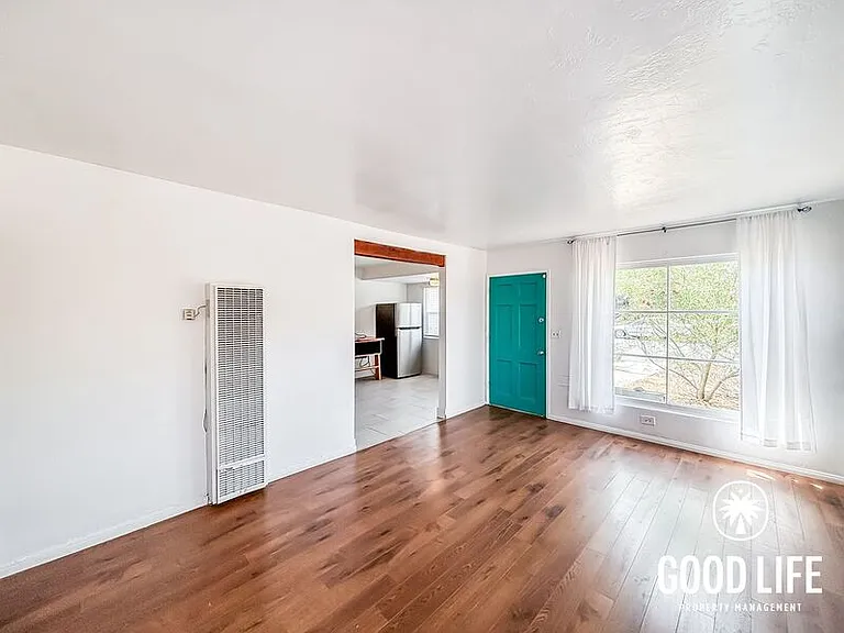 6074 Rock St — Photo 4