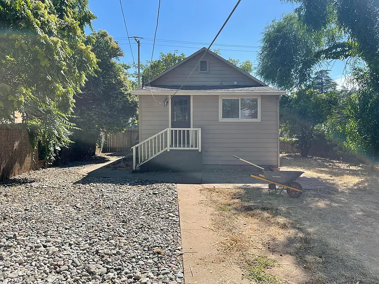 1246 Monroe St — Photo 14