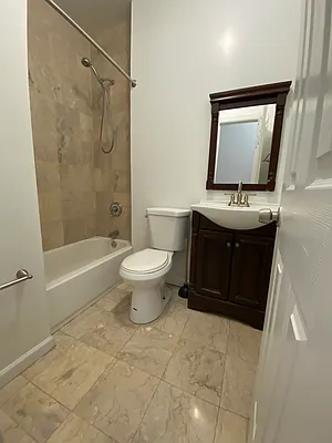 Rented by Peter R. Hungerford, LREB | media 4