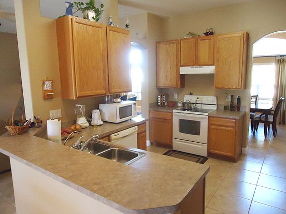 4th image of 12 Prince Anthony Ln