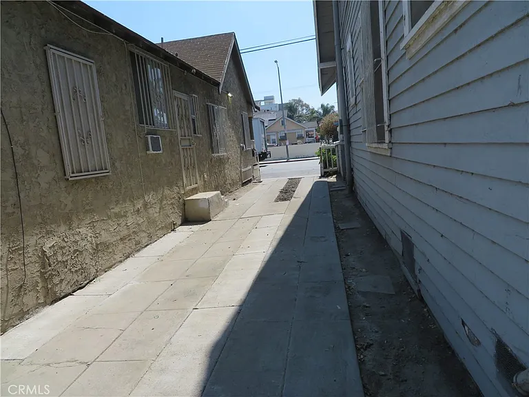 3923 S Normandie Ave — Photo 35