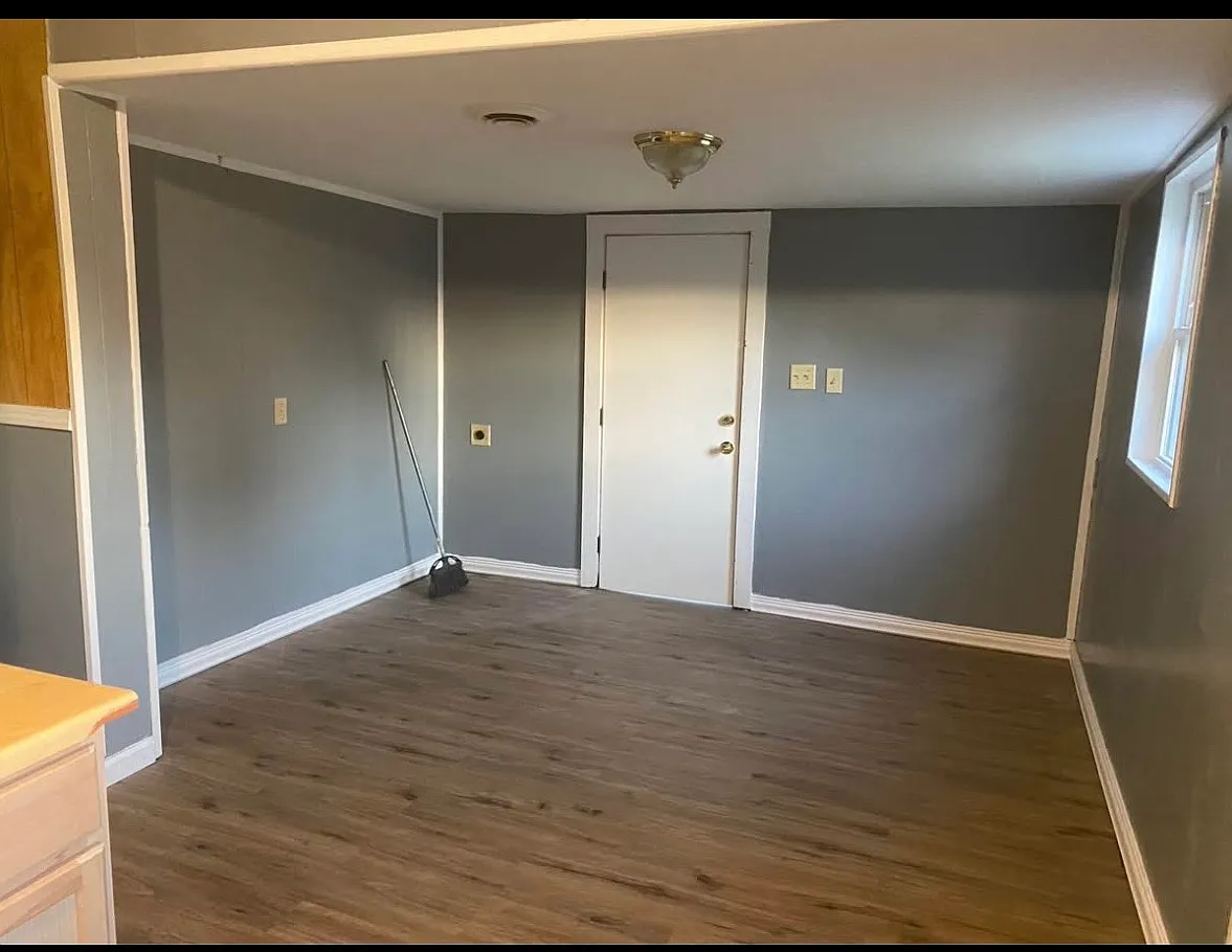 3 bed, 1088 sqft, $975 — Photo 2