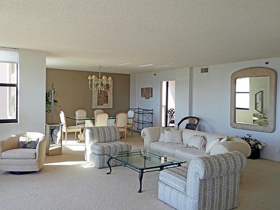 Living & Dining Areas