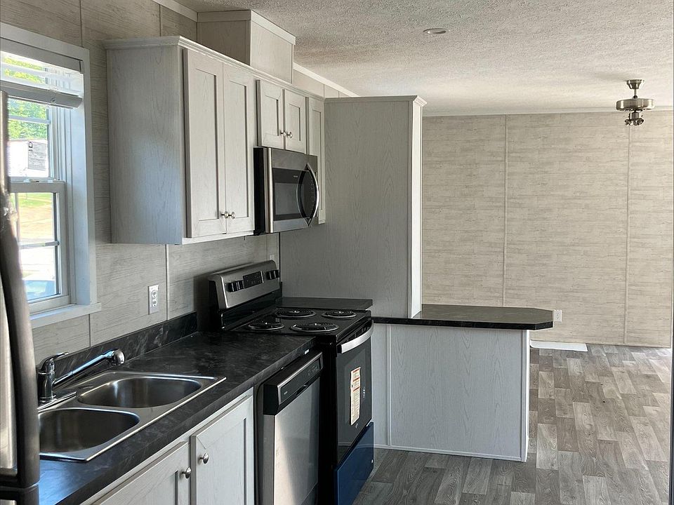 2nd image of 242 Shangri La Estates Dr