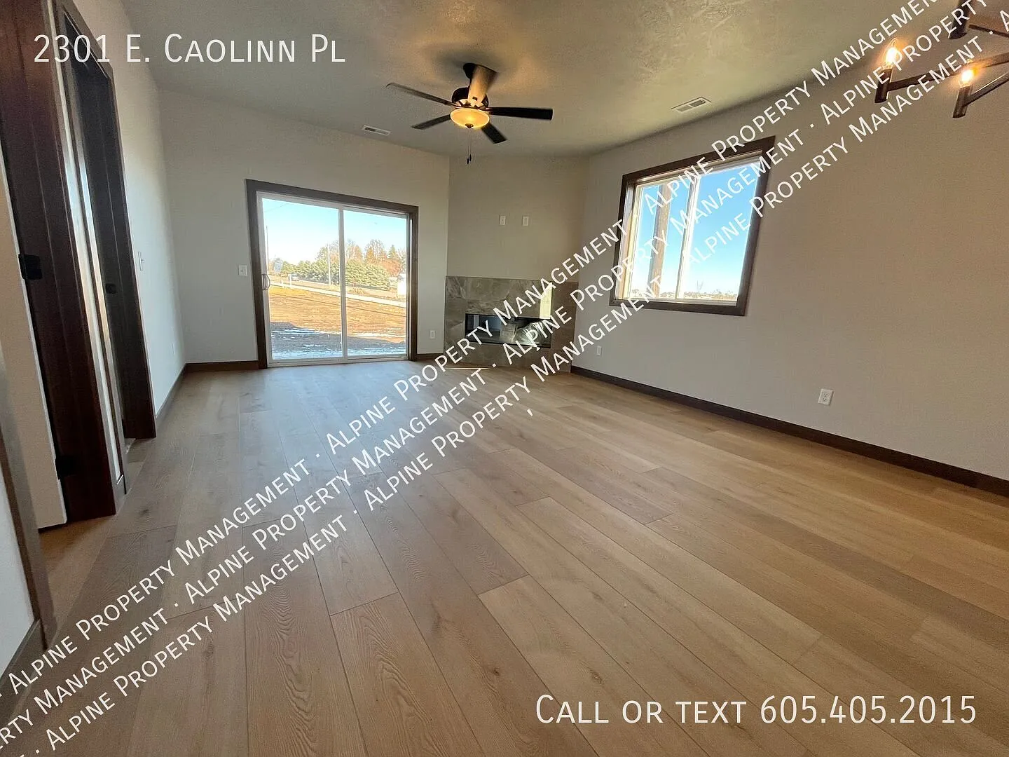 Newly Built 4 Bed/2.5 Bath Townhome in Aspen Ridge! — Photo 3