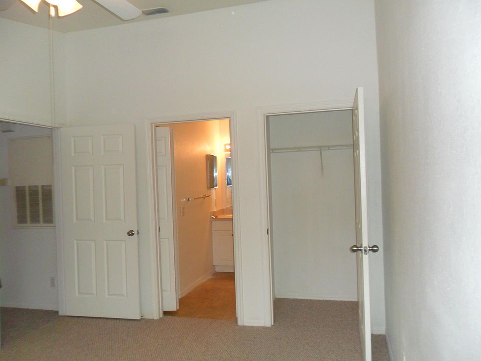 Bedroom two
2nd closet