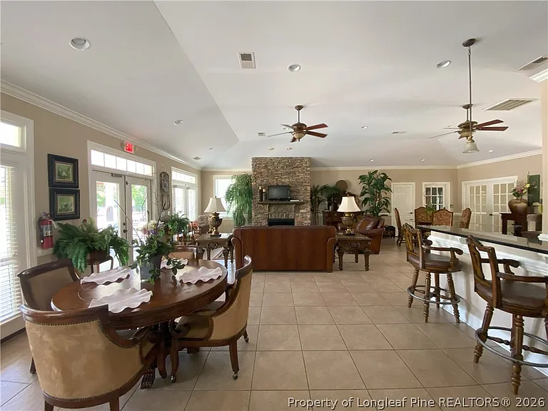 411 Gallery Dr #201 — Photo 25
