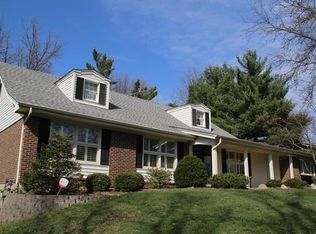 632 Packford Dr, Chesterfield, MO