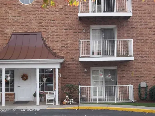 502 Dehaven Ct, Glenshaw, PA 15116