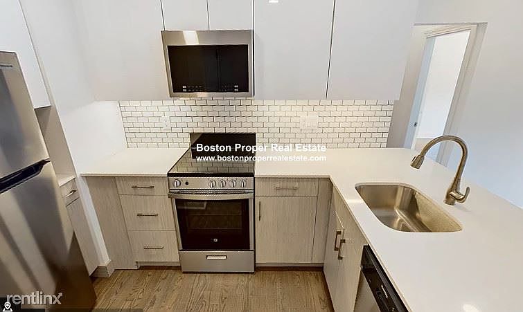 19 Peterborough St. #20 Boston - Fenway Unit Photo 4