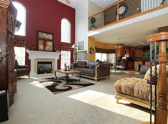 3rd image of 4952 Autumn Oaks Dr