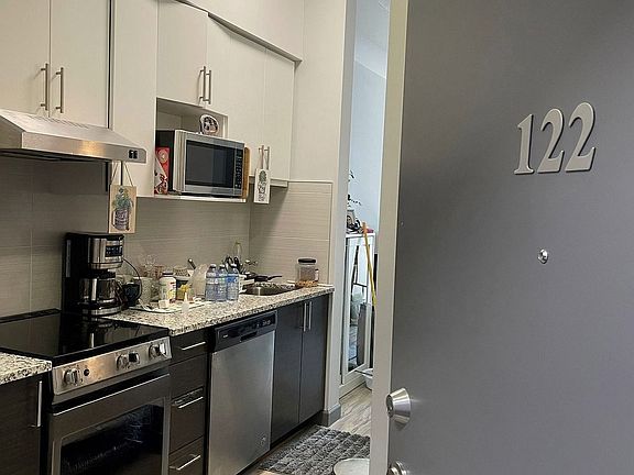 2nd image of 77 Leland St E #122