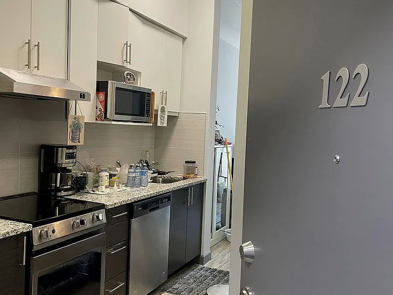 77 Leland St E #122 — Photo 2