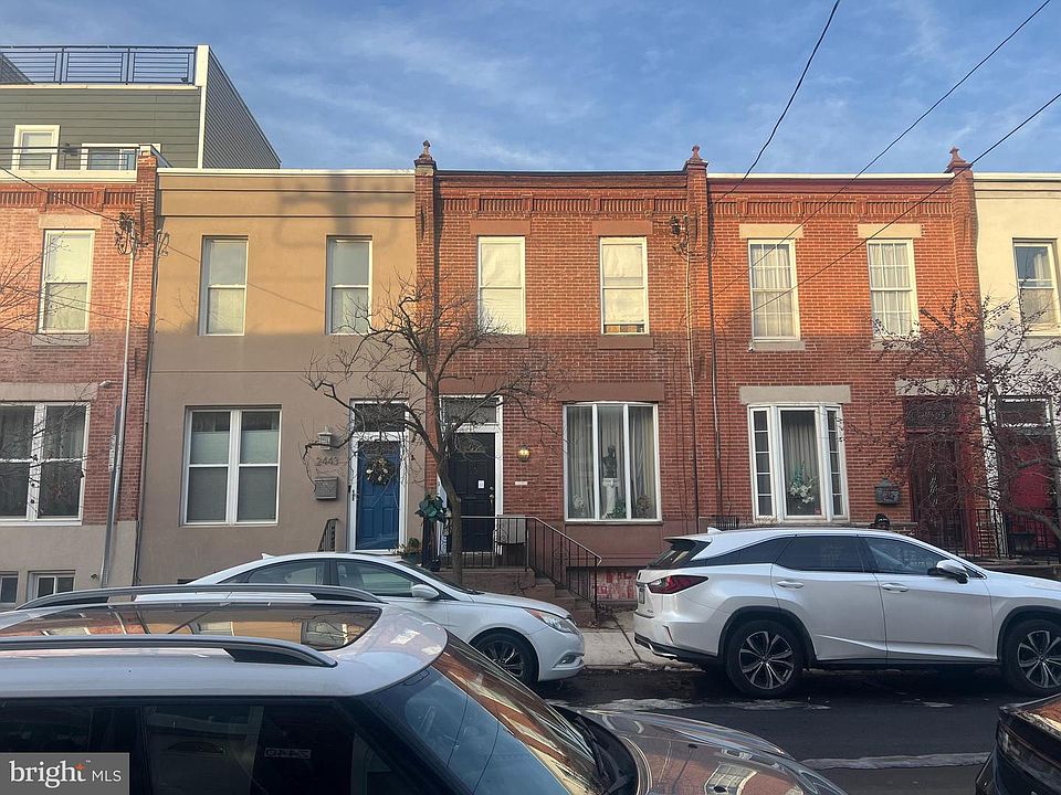 1st image of 2441 Carpenter St