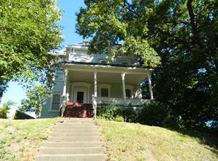 919 Oneida Ave, Davenport, IA 52803