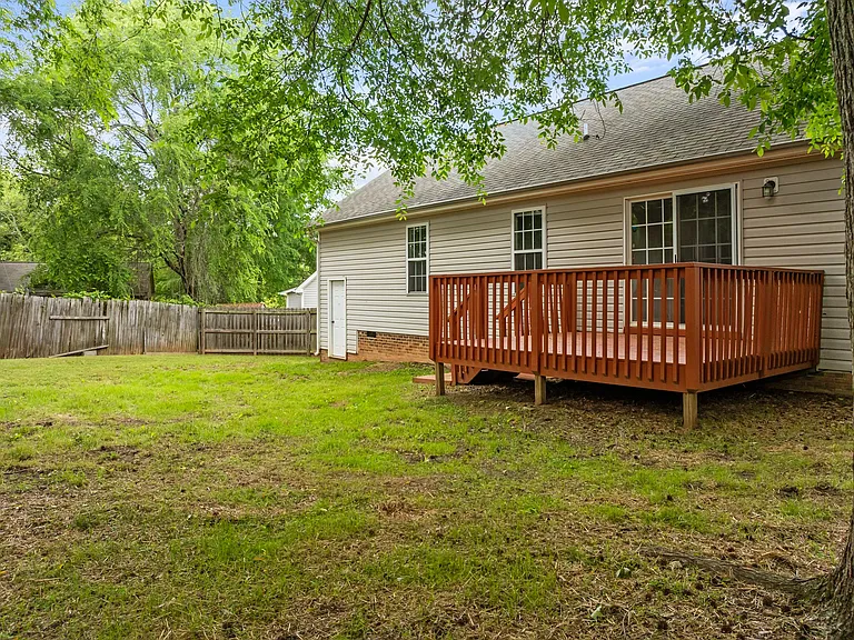 404 Foxbridge Ct — Photo 44