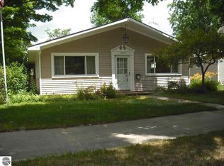 1003 E State St, Traverse City, MI 49686
