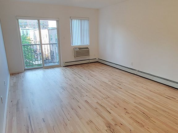3rd image of 25-34 27th St #B2