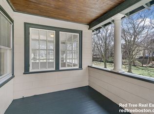 71 Eliot St APT 1, Chestnut Hill, MA 02467