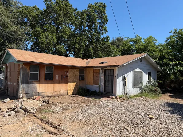 3405 West St, Redding, CA 96001