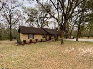 194 Elbert Stringer Ln, Lucedale, MS 39452