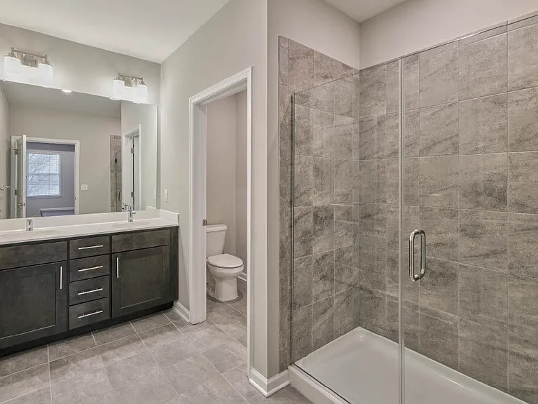 Pearl Pointe Apartments — Photo 29