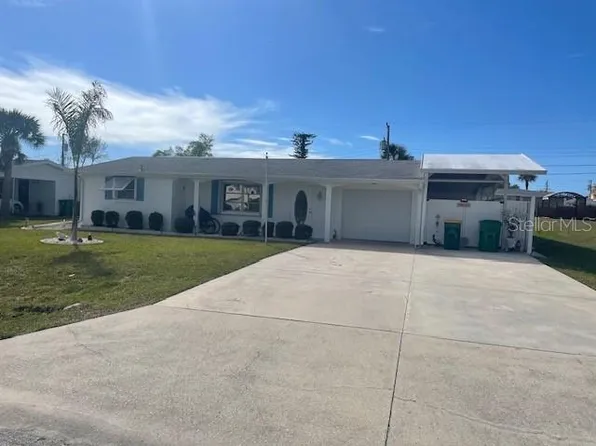 105 Crestview Dr, Englewood, FL 34223