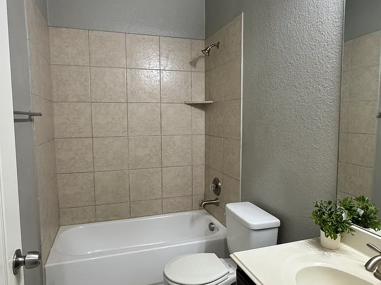 6440 Parkstone Way — Photo 12