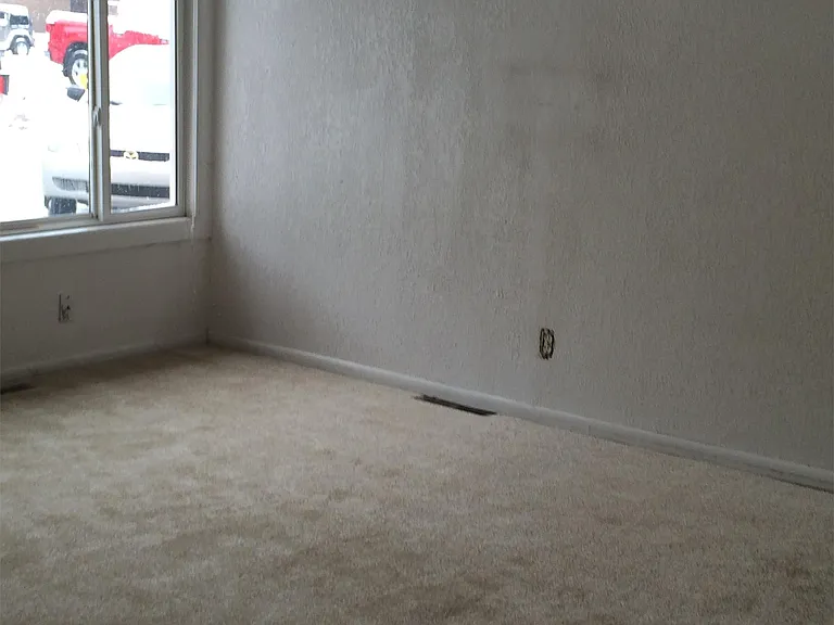 1185 35th St #2 — Photo 6