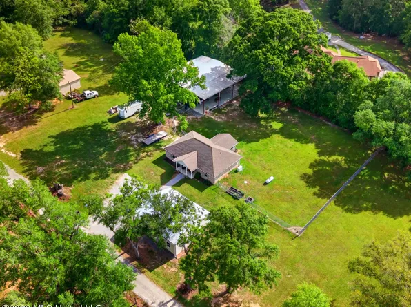 23 Buddy Rd, Picayune, MS 39466