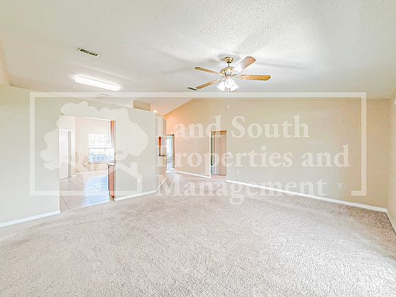 4th image of 683 Jessanda Cir