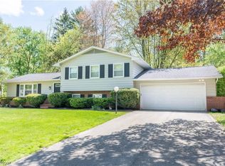 5783 Sunset Dr, Hudson, OH 44236