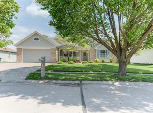 8 Ashbourne Way, Saint Charles, MO 63301