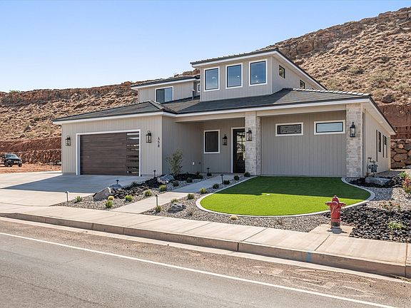 3rd image of 458 E Weatherby Way