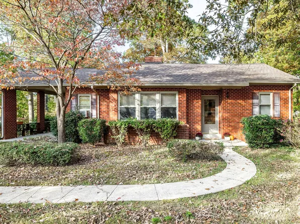 110 Point Cir, Tullahoma, TN 37388