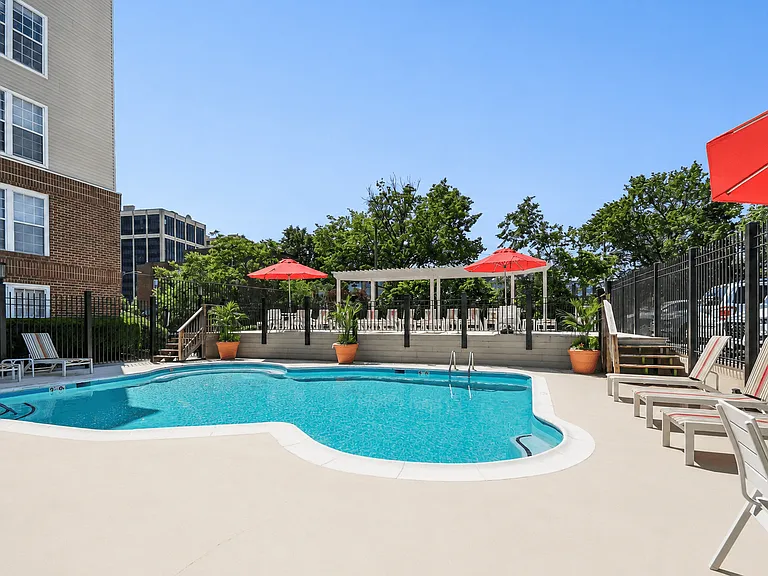 Resort Style Swimming Pool