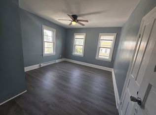 306 1/2 3rd St, Hanover, PA 17331