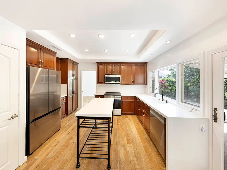 1652 N Pala Pl — Photo 8