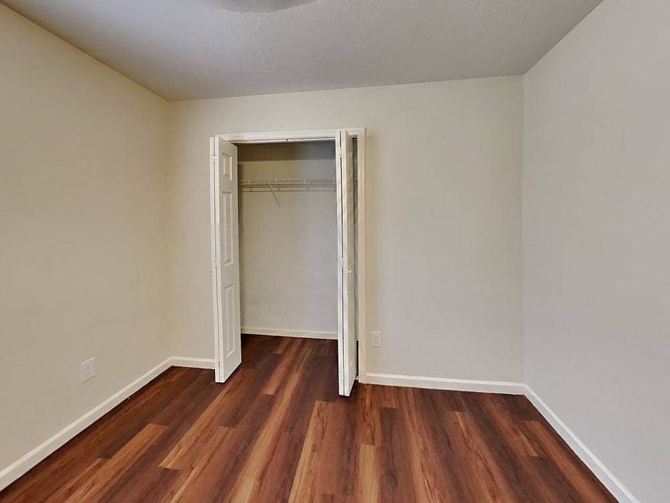 1st image of 8563 Grant Chaletford Dr #1