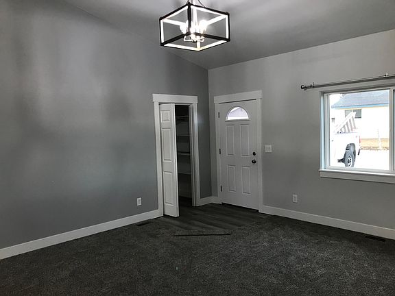 Entry area and closet