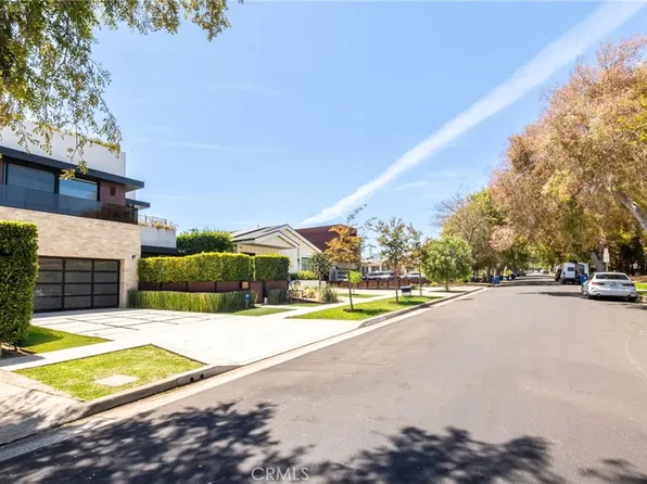 1643 S Carmelina Ave, Los Angeles, CA 90025